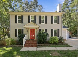 416 Myrtlewood Ct, Raleigh, NC 27609