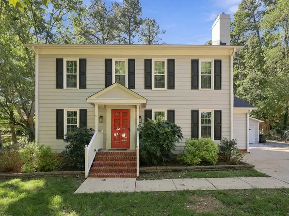416 Myrtlewood Ct, Raleigh, NC 27609