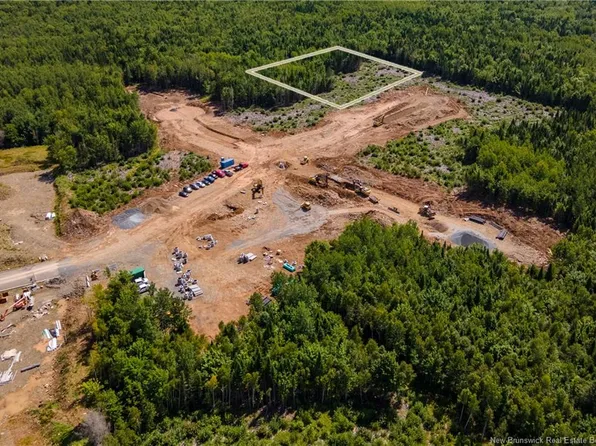 280 Lian St, Fredericton, NB E3C 0G4