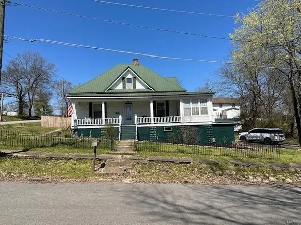 101 Young St, Doniphan, MO 63935