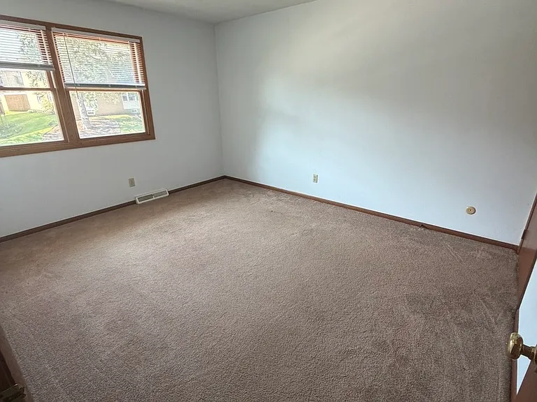 1644 W George Washinton Blvd #0 — Photo 5