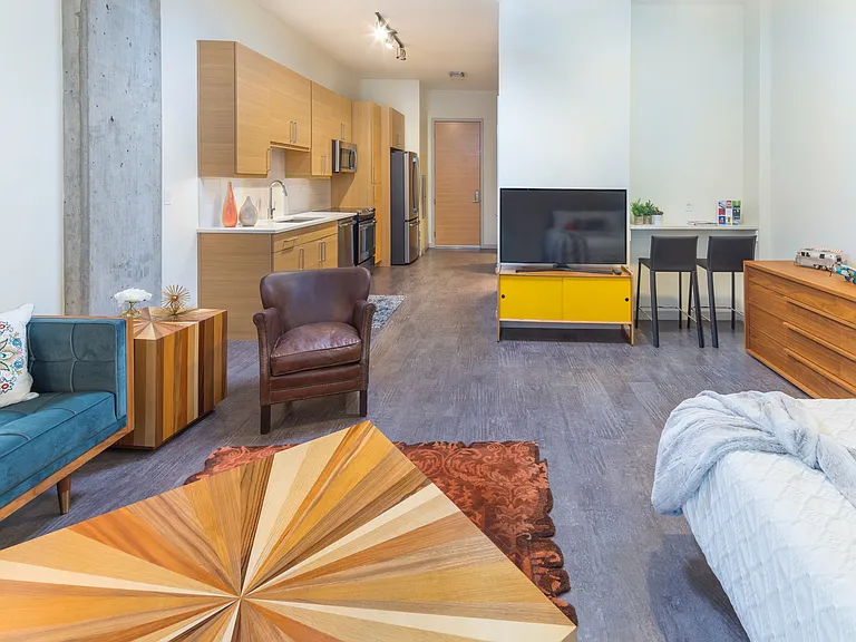 Spciaous studio, 1-, 2-bedroom apartment homes