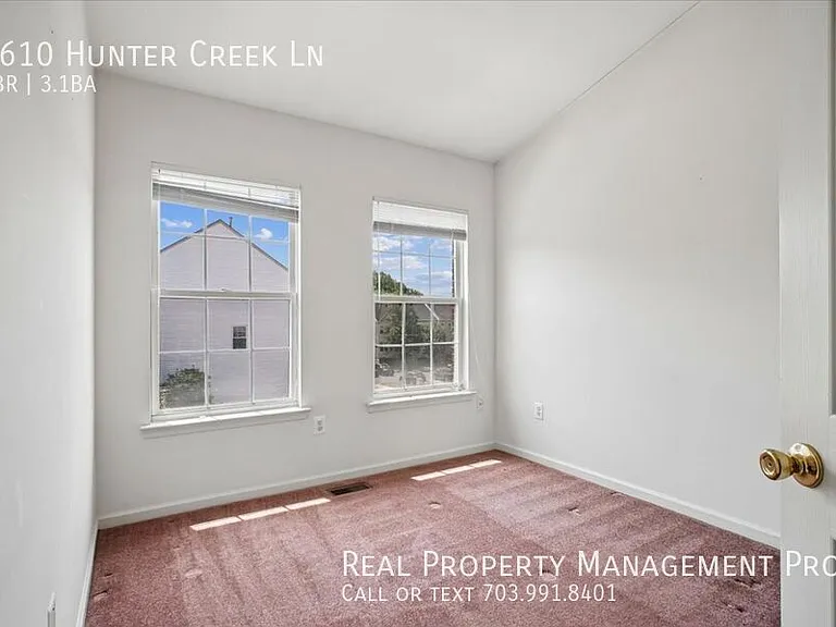 6610 Hunter Creek Ln — Photo 22