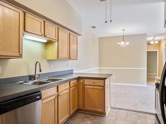 4th image of 3414 Kneeland Cir #58