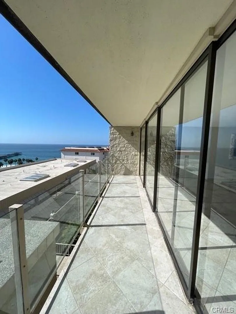 Unobstructed White Water Views in the San Clemente Pier Bowl — Photo 2