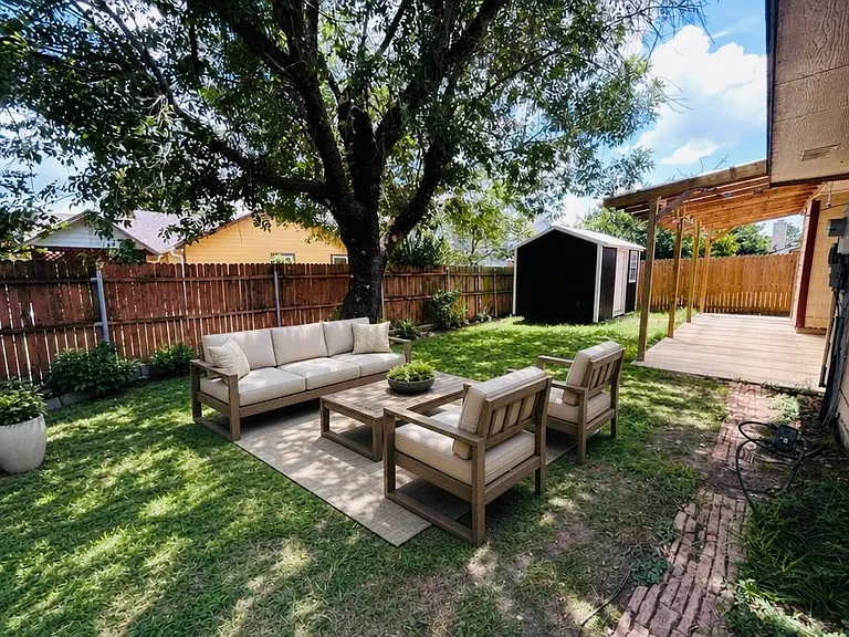 4652 Bracken Dr — Photo 14