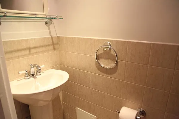 Rented by Owner | media 15