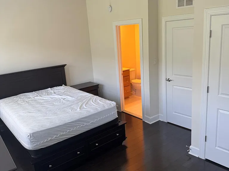4610 Woodberry St — Photo 37