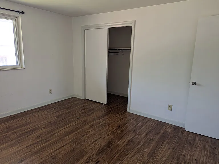 821 Manning Ave — Photo 10