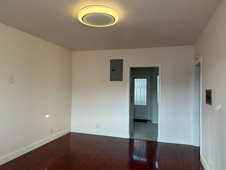 1st image of 5818 Kingsley Cir