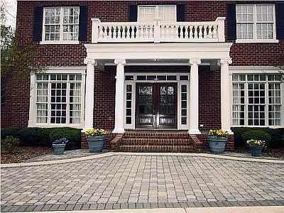 2nd image of 2323 Glencrofte Ln