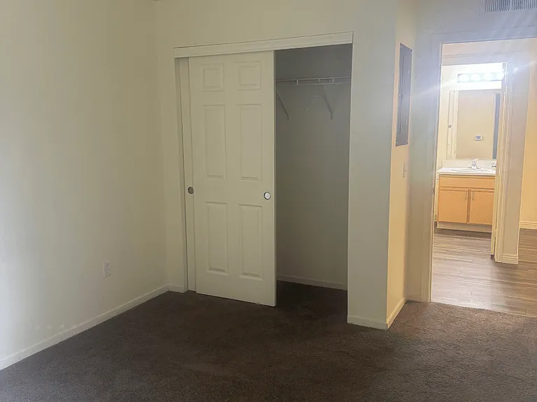 Vintage at Citi Vista 55+ Apartments — Photo 14