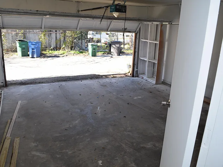 8119 Scottshill — Photo 17