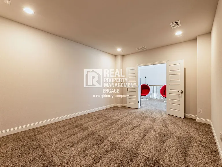 7757 Cooke Dr — Photo 38