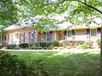 2nd image of 540 Chaffin Rd