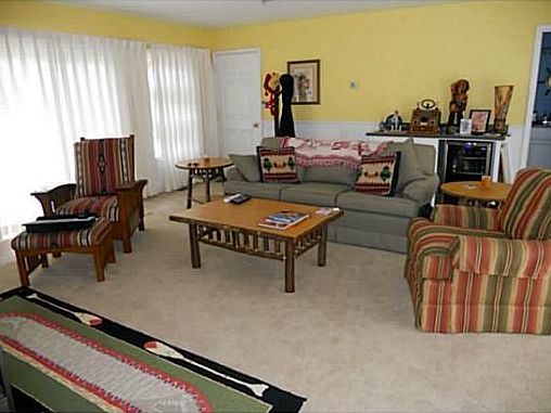 3rd image of 9495 Lakeshore Dr W
