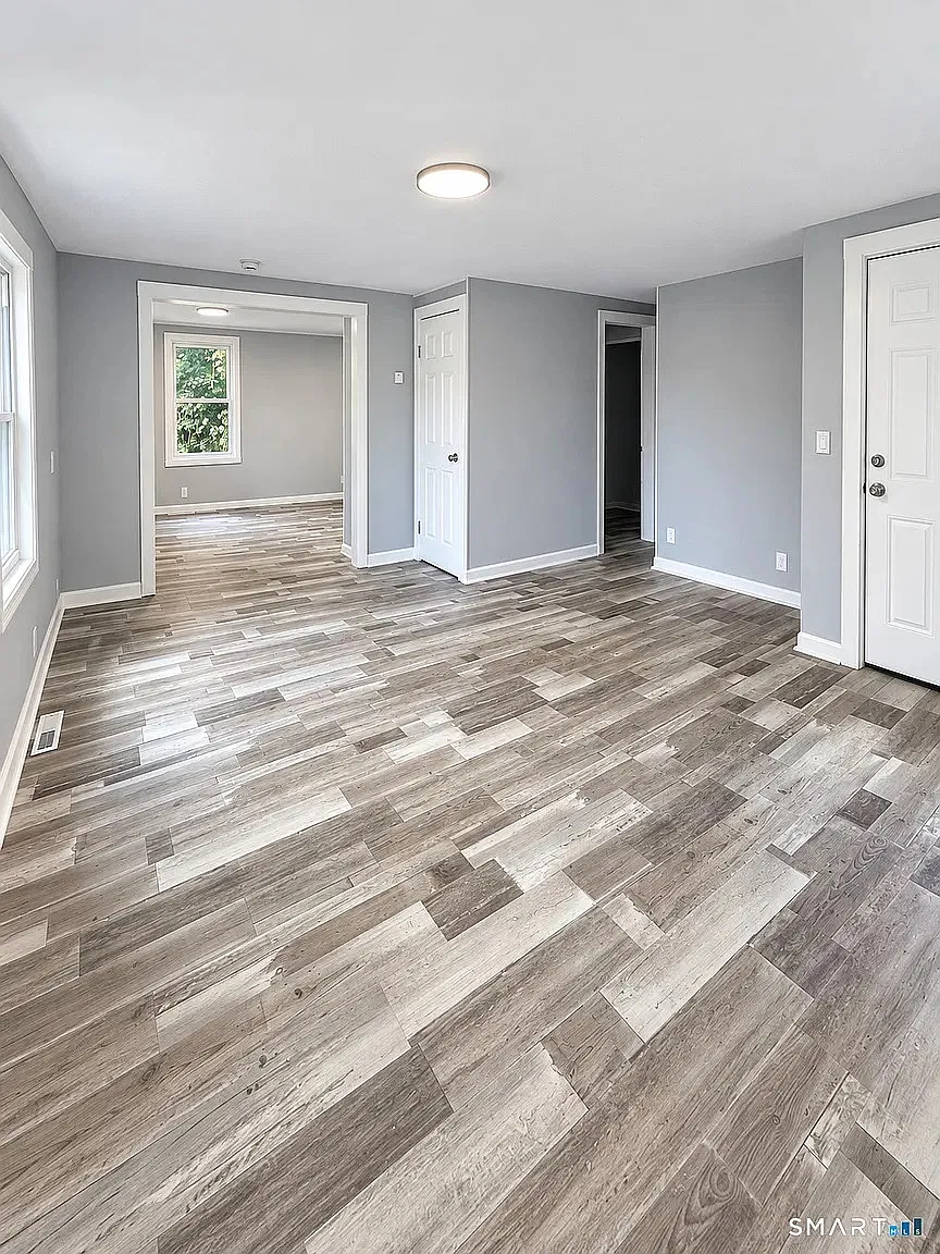 2 bed, $1,900 — Photo 4