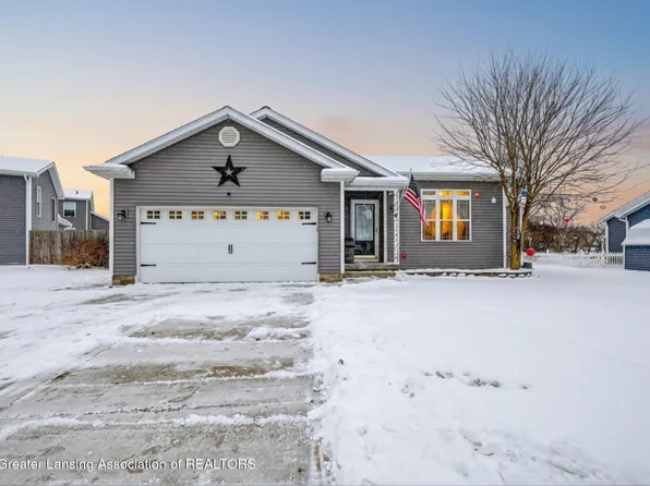 1171 Porter Dr, Charlotte, MI 48813