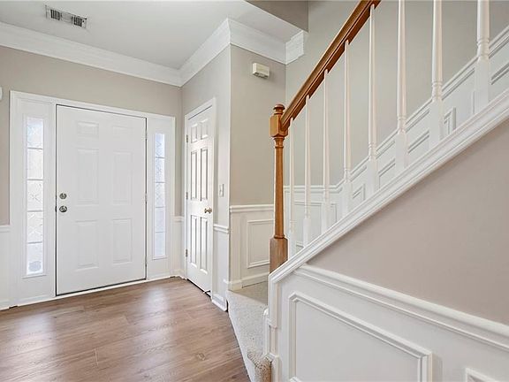 3rd image of 5106 Manerdale Dr SE #1