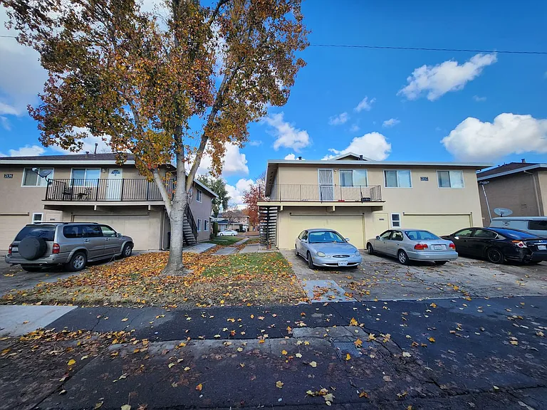 Palisade Ave - Fourplex — Photo 17