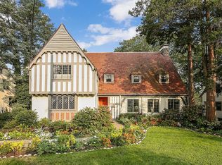 16 Idlewood Rd, White Plains, NY 10605