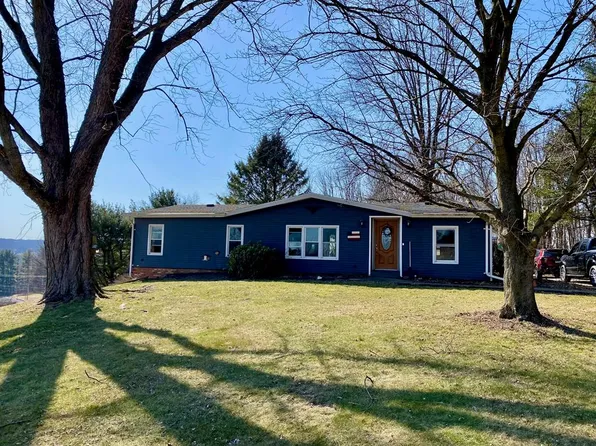 1300 Vanderbilt Rd, Lexington, OH 44904