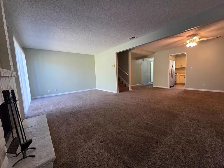 1884 Cherokee Dr #4 — Photo 8