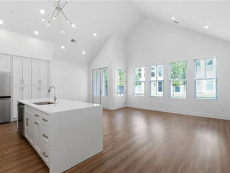 308 Chardonnay Way — Photo 22