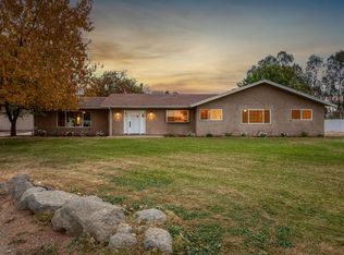 13056 E Dipper Ln, Clovis, CA 93619