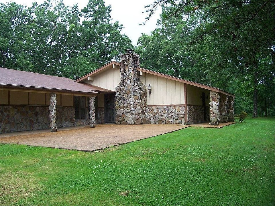 Home located on 8.67 acres.3BR 1BA home.This patio is great for watching deer.