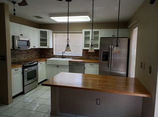 4806 Grapevine Way, Davie, FL 33331