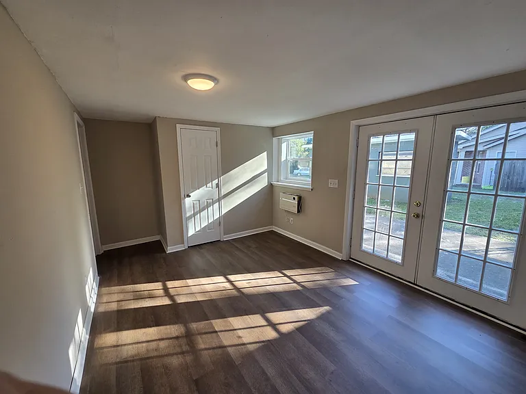 2424 Tinnell Ct #2424 — Photo 7