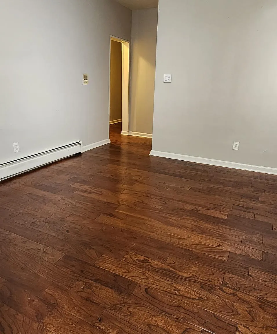 2 bed, 558 sqft, $1,275 — Photo 4