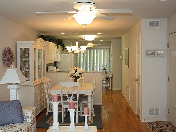 5th image of 45 E Woodland Ave #45