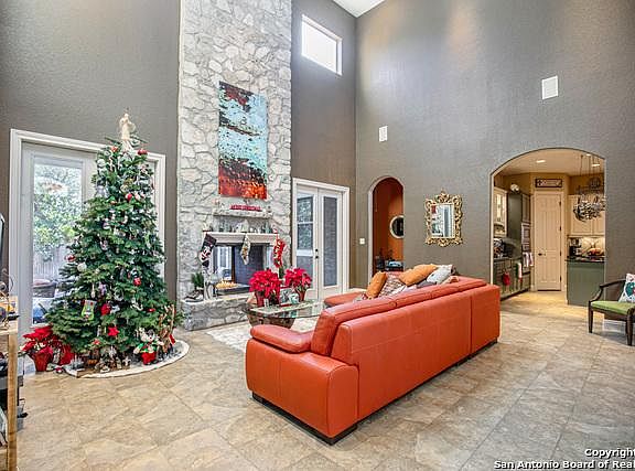 5th image of 24918 Estancia Cir