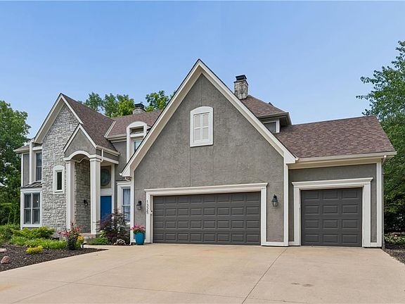 3rd image of 1325 Inverness Dr