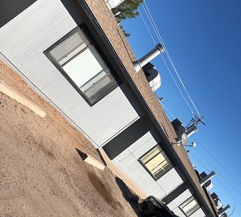 3rd image of 3361 N Mountain Ave #3371