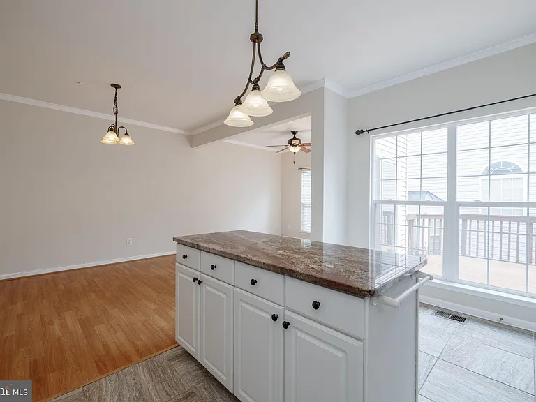 5319 Waldo Dr — Photo 23