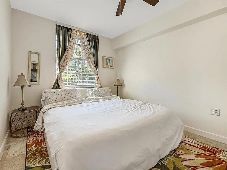 1900 Van Buren St #118B — Photo 19