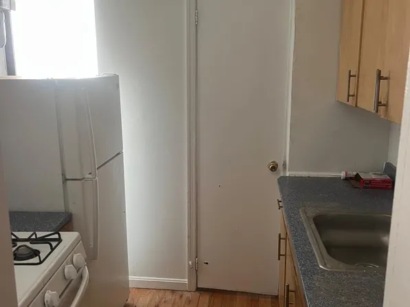 520 West 163rd Street image 1 of 7