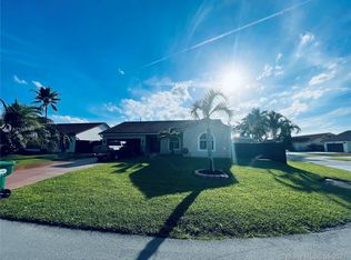15000 SW 147th Pl, Miami, FL 33196