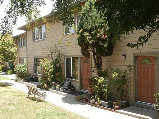 2nd image of 154 Miles Ln APT B