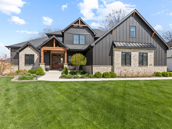 9609 Tall Grass Trl, Saint John, IN 46373