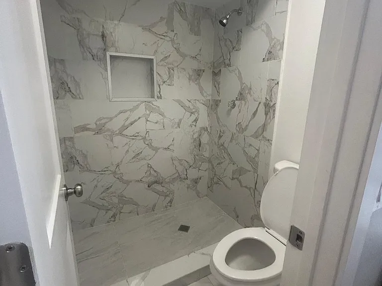 2130 Redleaf Dr — Photo 12