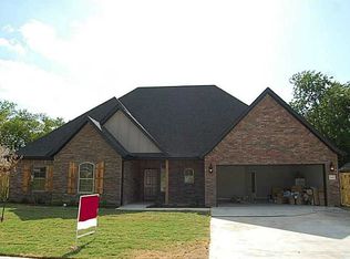 1302 14th Pl, Rogers, AR 72758