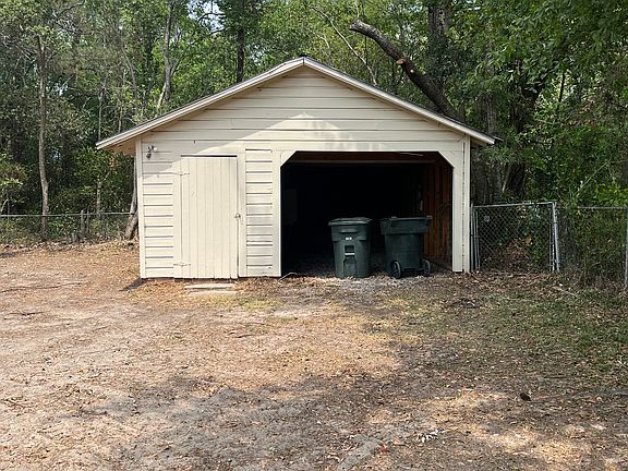 2nd image of 333 E Main St