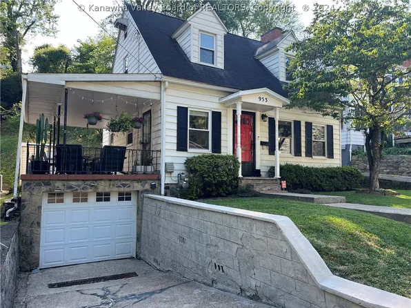 953 Mathews Ave, Charleston, WV 25302