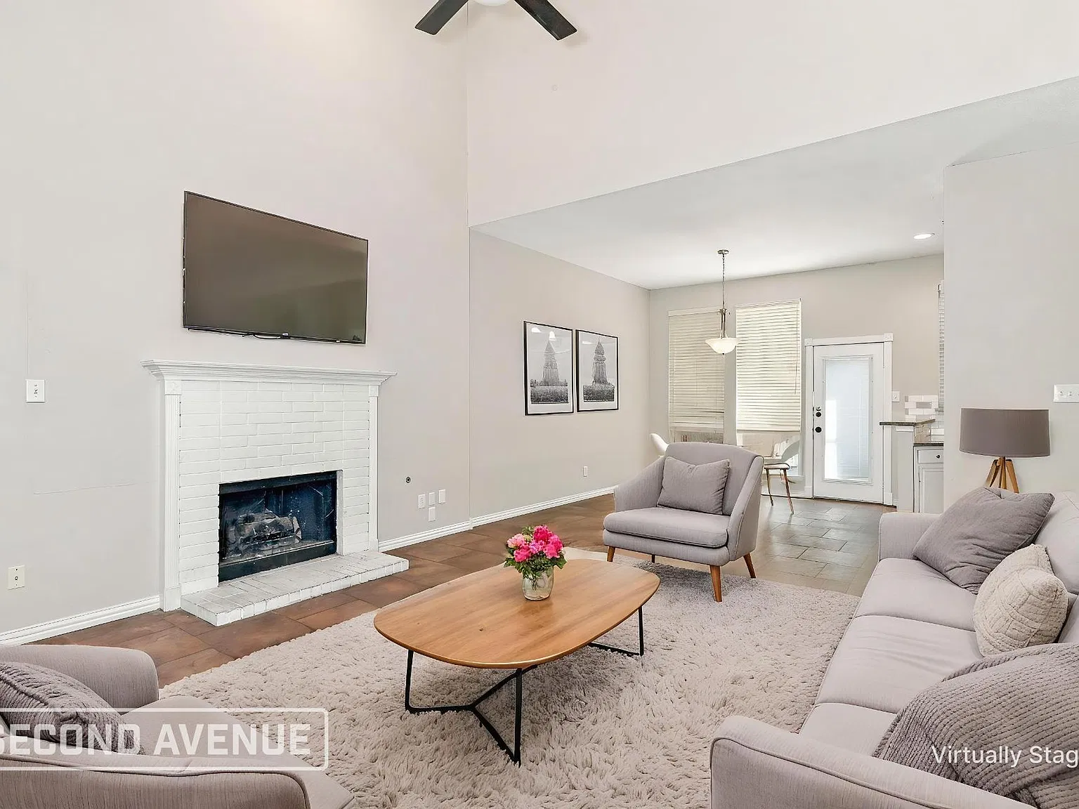 4 bed, 2.5 bath, 1928 sqft, $3,195 — Photo 2