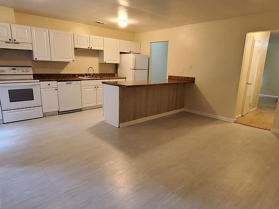 4th image of 542 Peregrine St