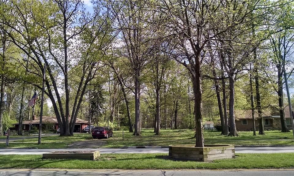 1st image of 25457 Hilliard Blvd